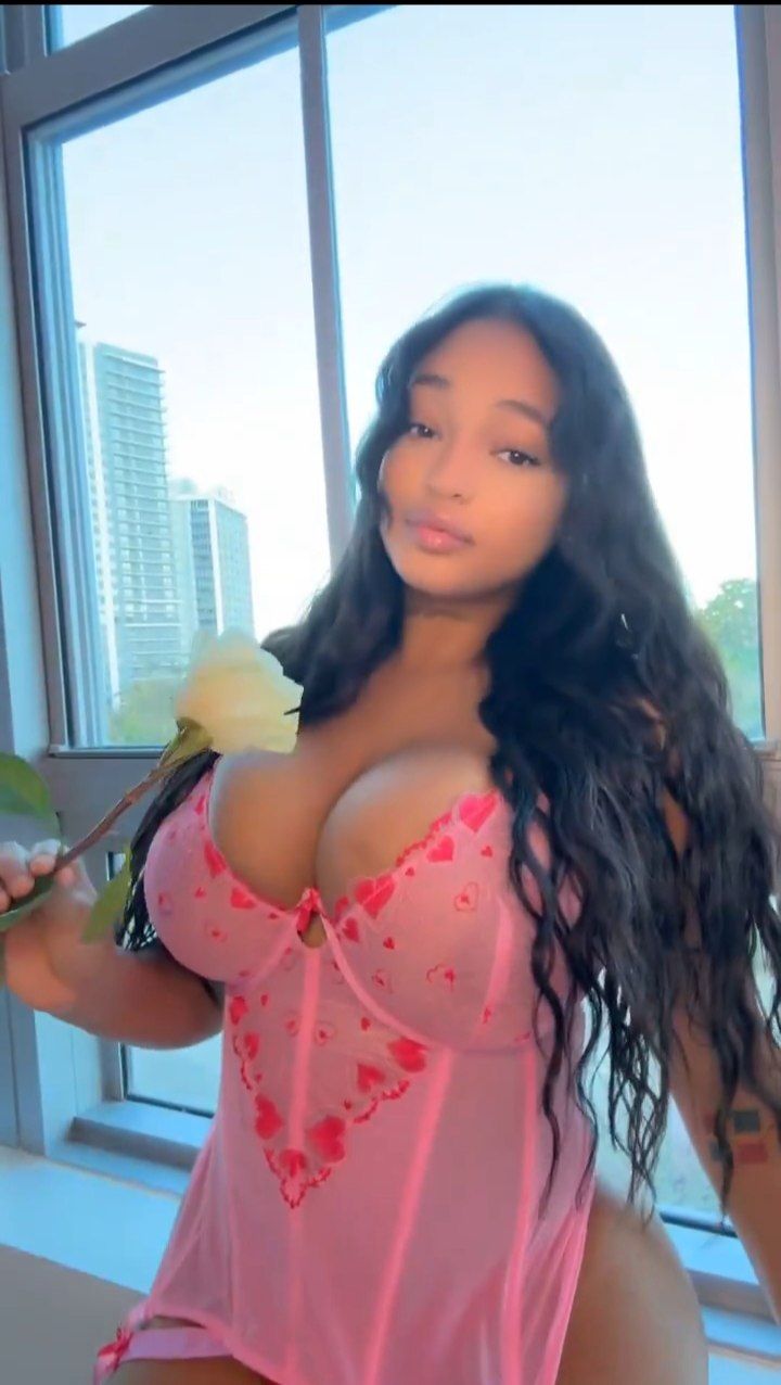 Lolita onlyfans sextapes (5)
